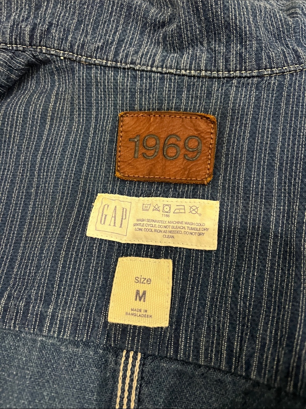 Gap 1969 Classic Blue Denim Jacket - Women - Picture 6 of 7